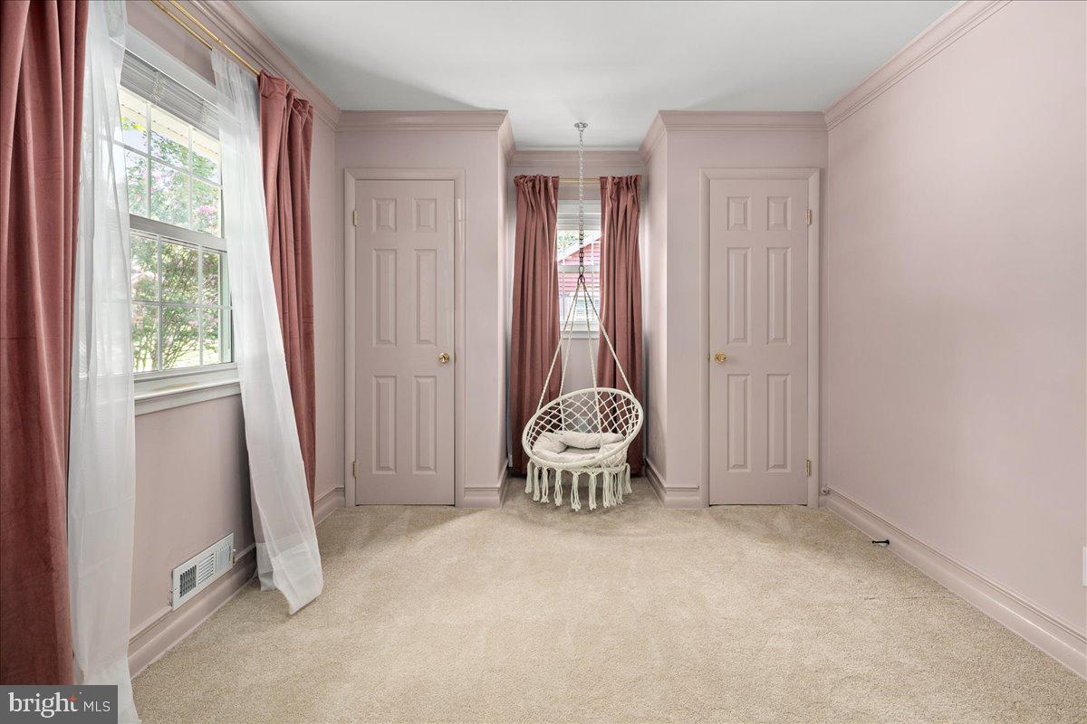 RIVERSIDE ESTATES - Residential