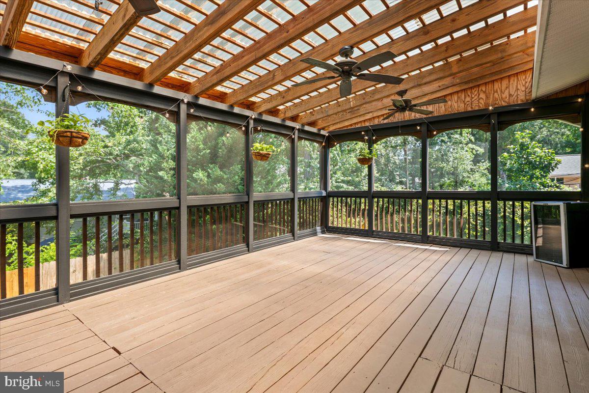 RIVERSIDE ESTATES - Residential