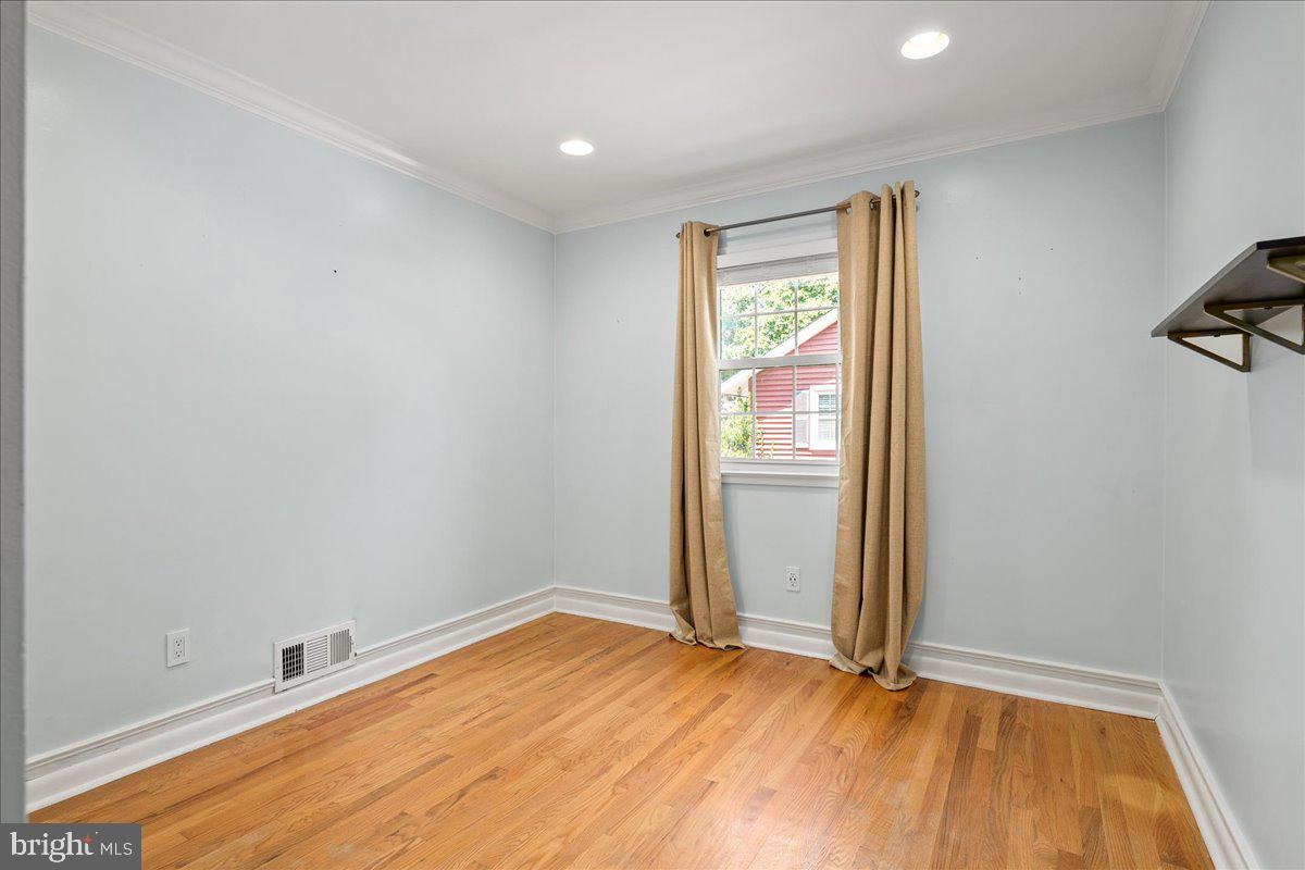 RIVERSIDE ESTATES - Residential