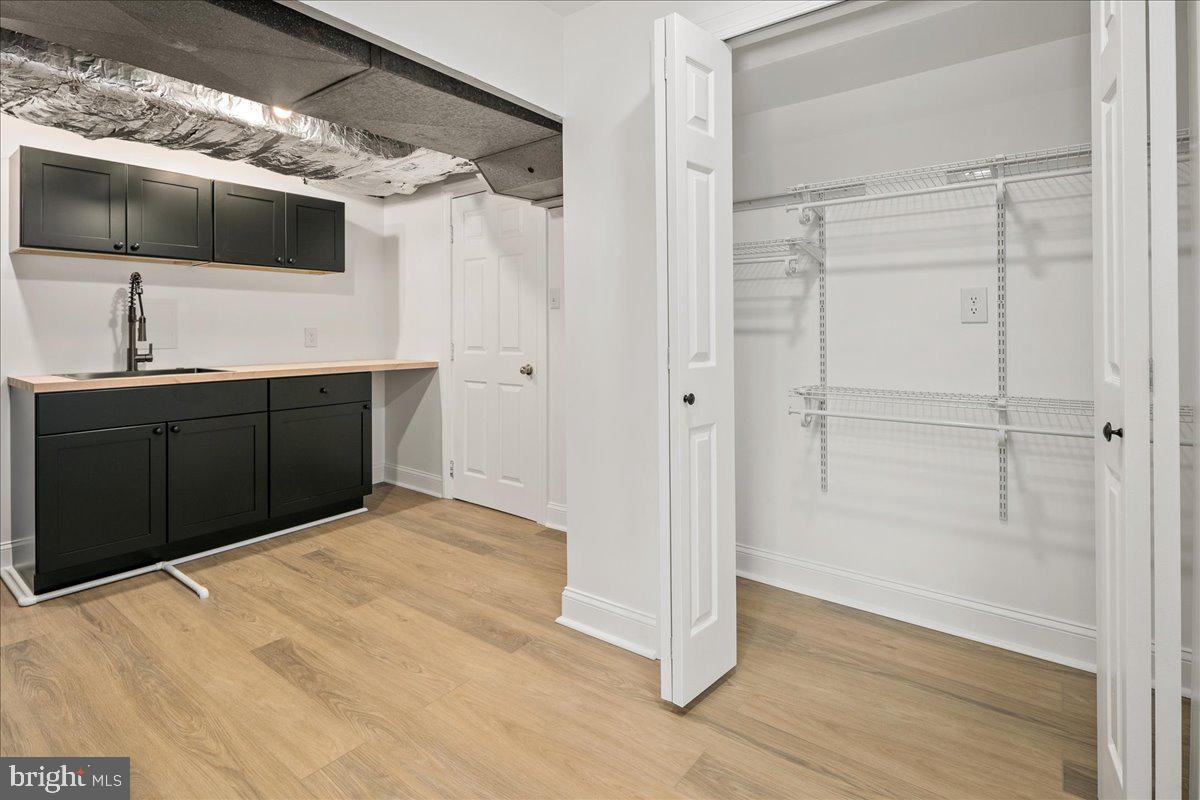 RIVERSIDE ESTATES - Residential