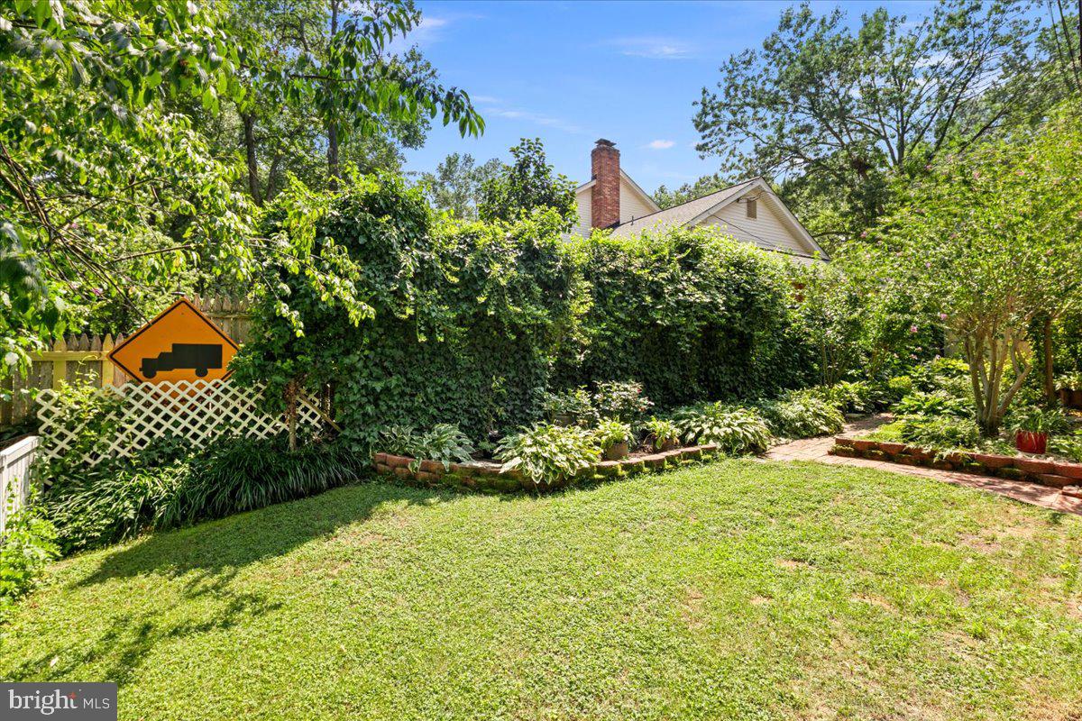 RIVERSIDE ESTATES - Residential