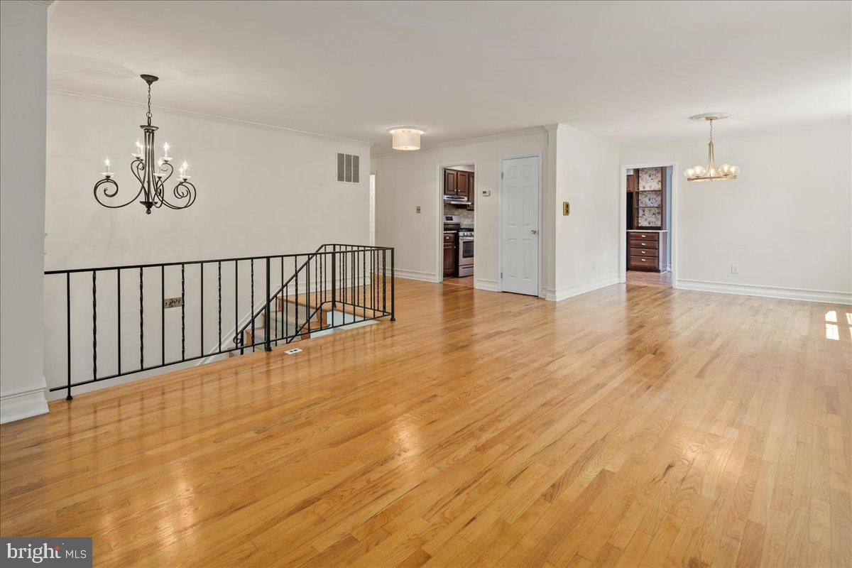 RIVERSIDE ESTATES - Residential