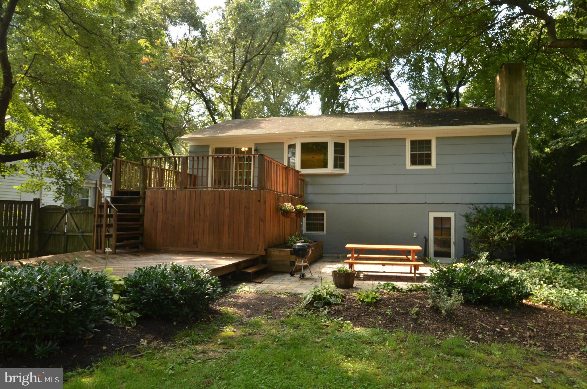 SUNRISE BEACH - Residential