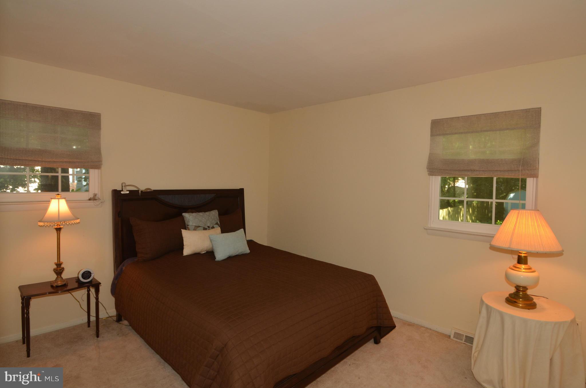 SUNRISE BEACH - Residential