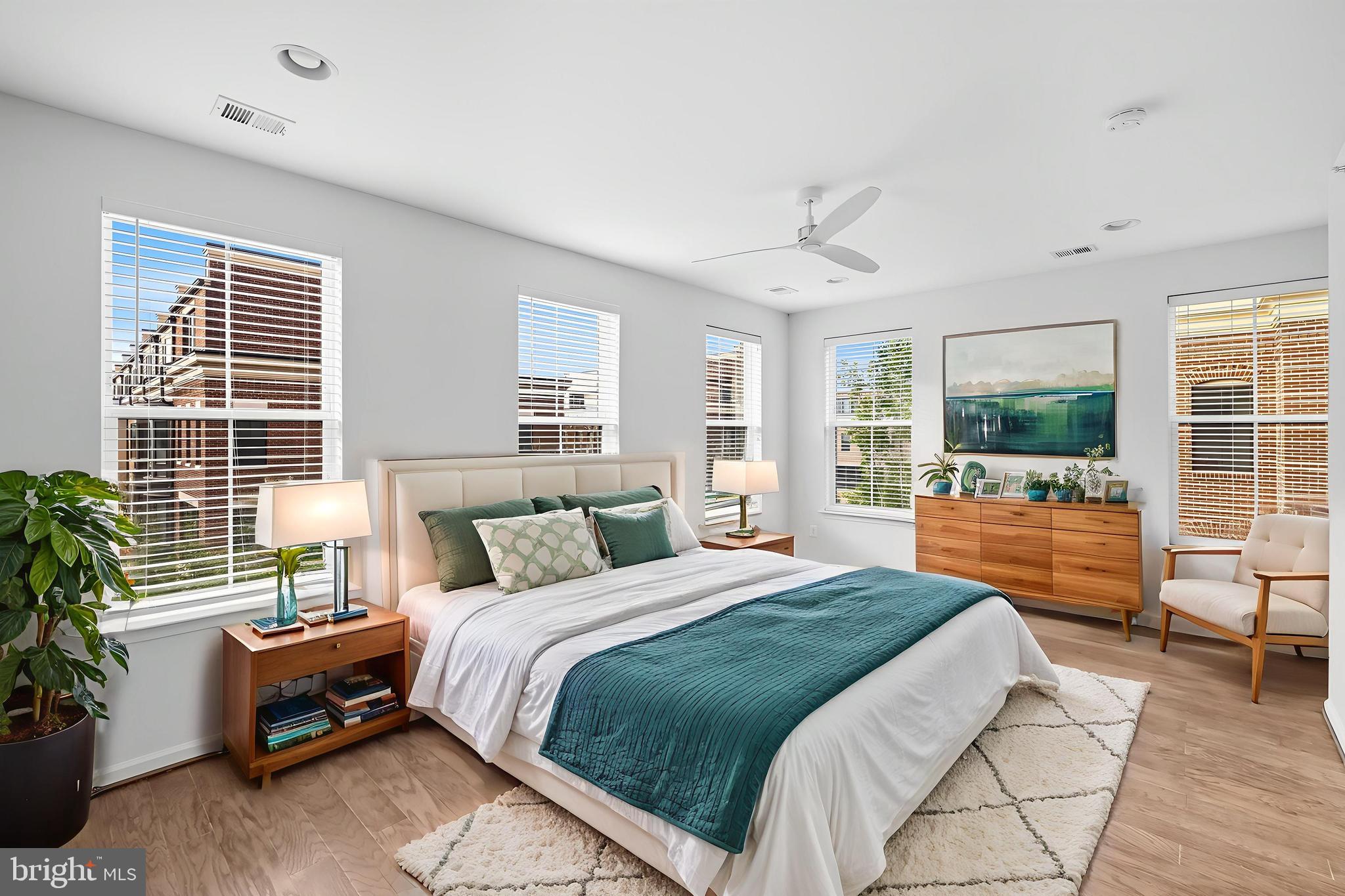 POTOMAC OVERLOOK CONDO - Residential