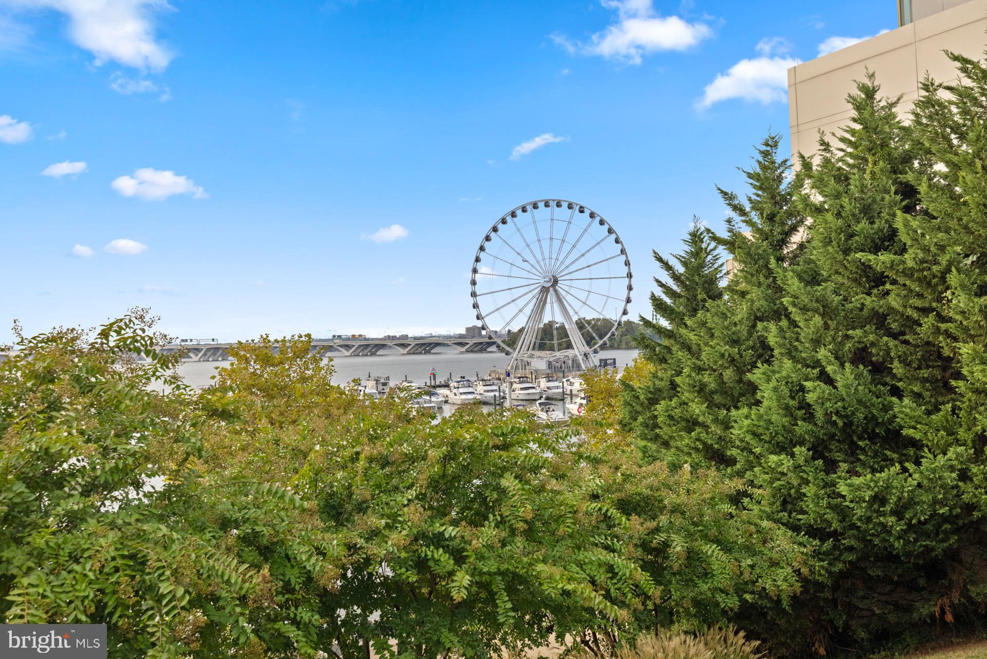 POTOMAC OVERLOOK CONDO - Residential