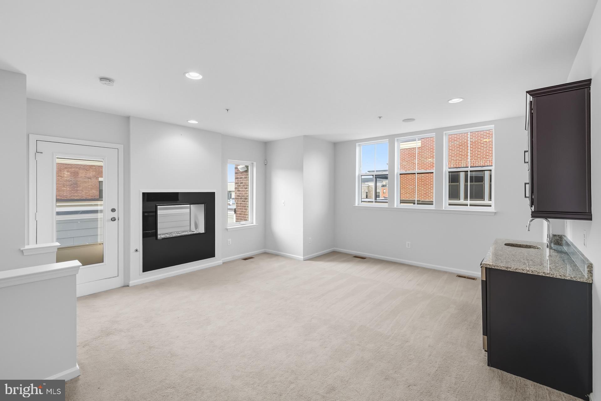 POTOMAC OVERLOOK CONDO - Residential