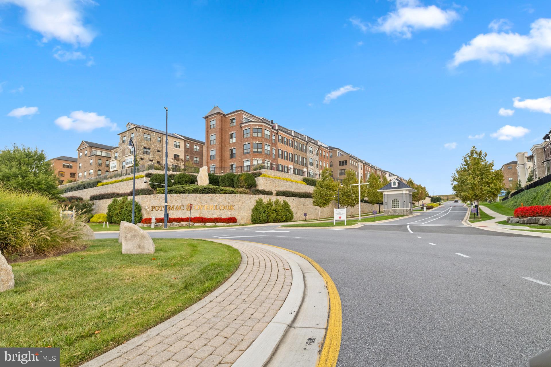 POTOMAC OVERLOOK CONDO - Residential