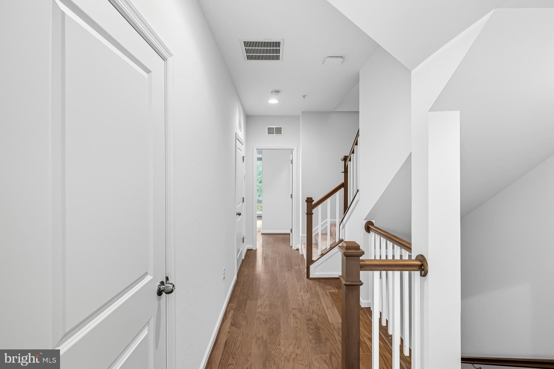 POTOMAC OVERLOOK CONDO - Residential