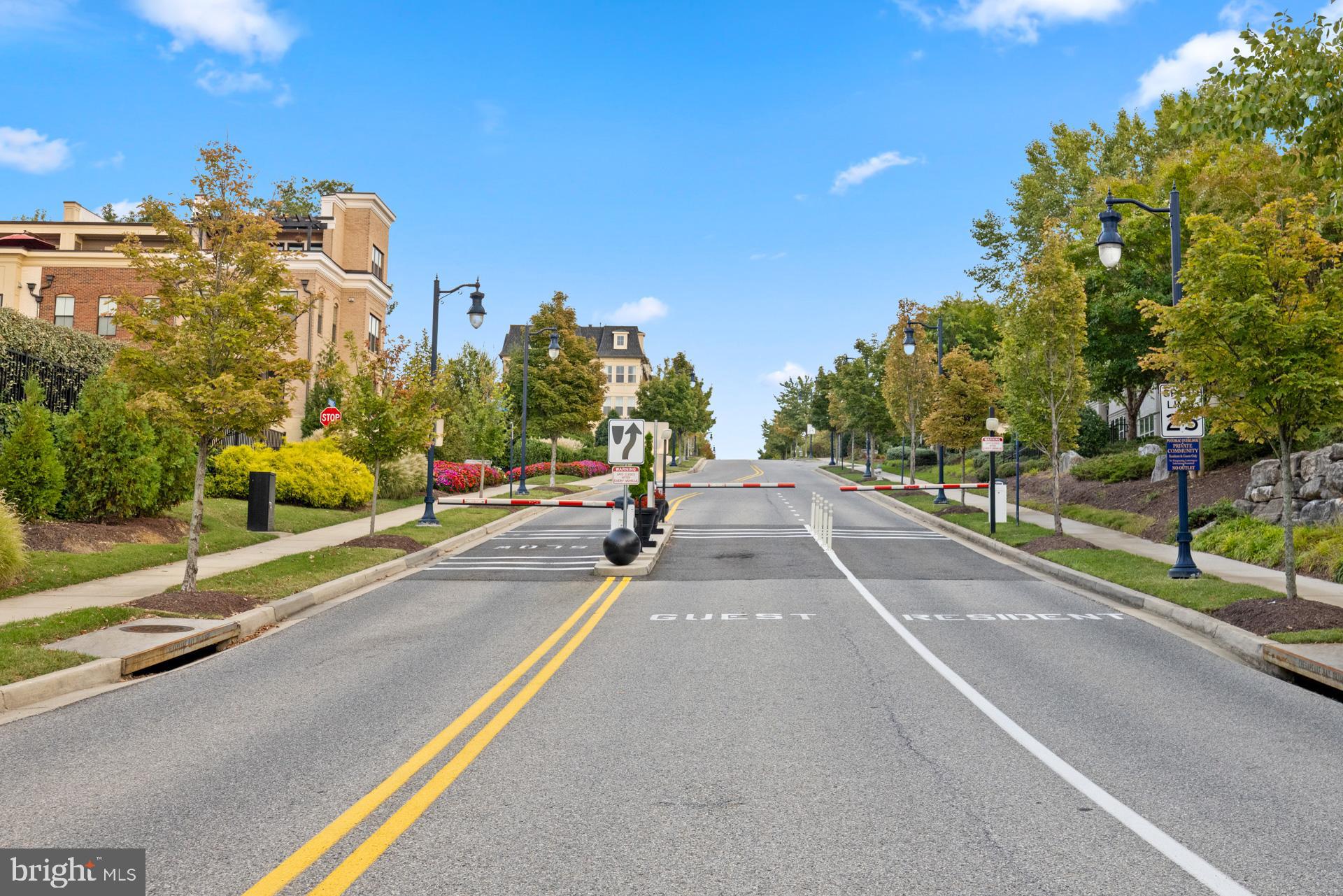 POTOMAC OVERLOOK CONDO - Residential