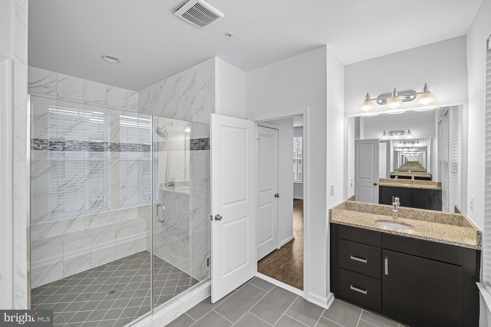 POTOMAC OVERLOOK CONDO - Residential