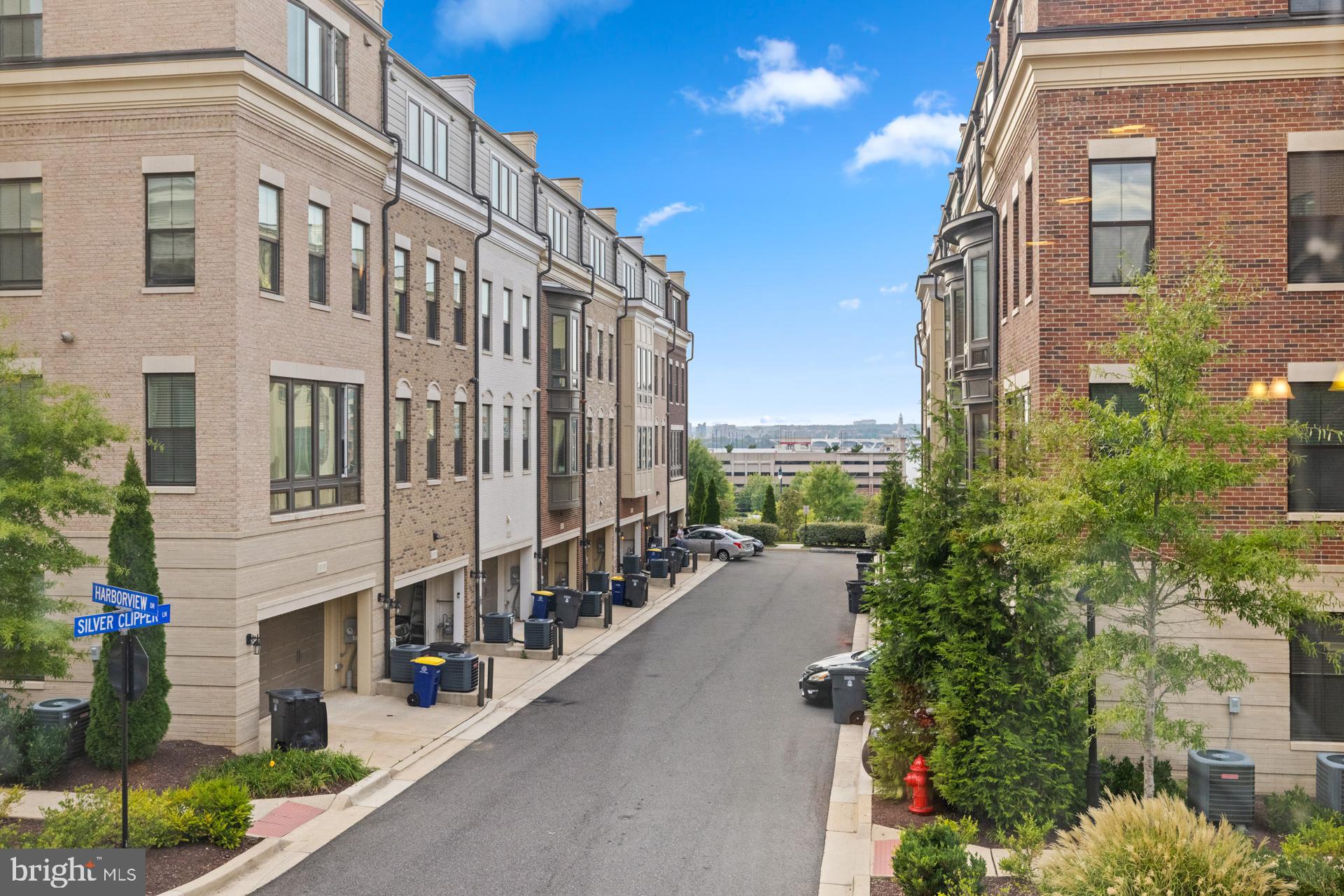 POTOMAC OVERLOOK CONDO - Residential