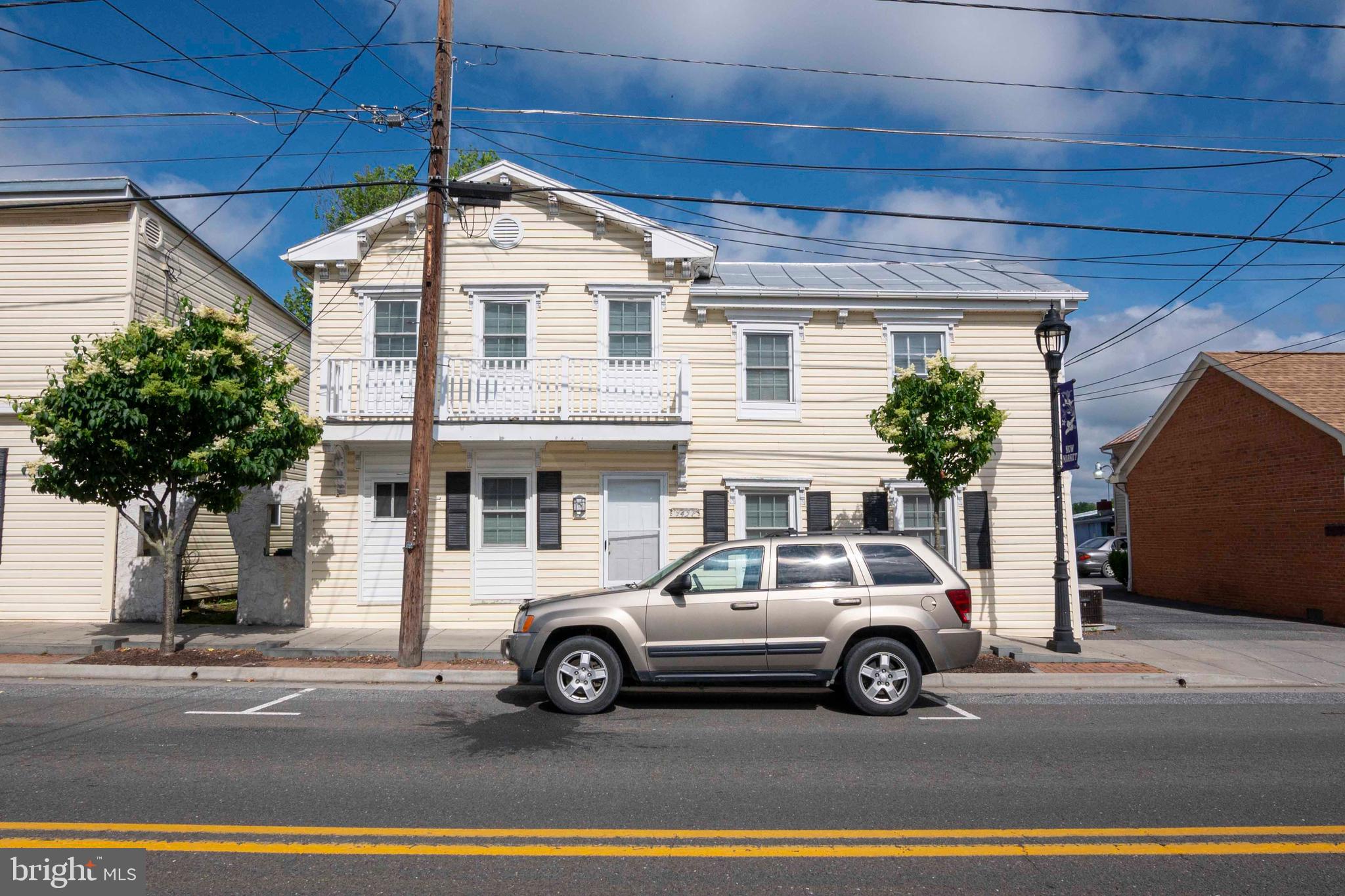 9457 S CONGRESS STREET