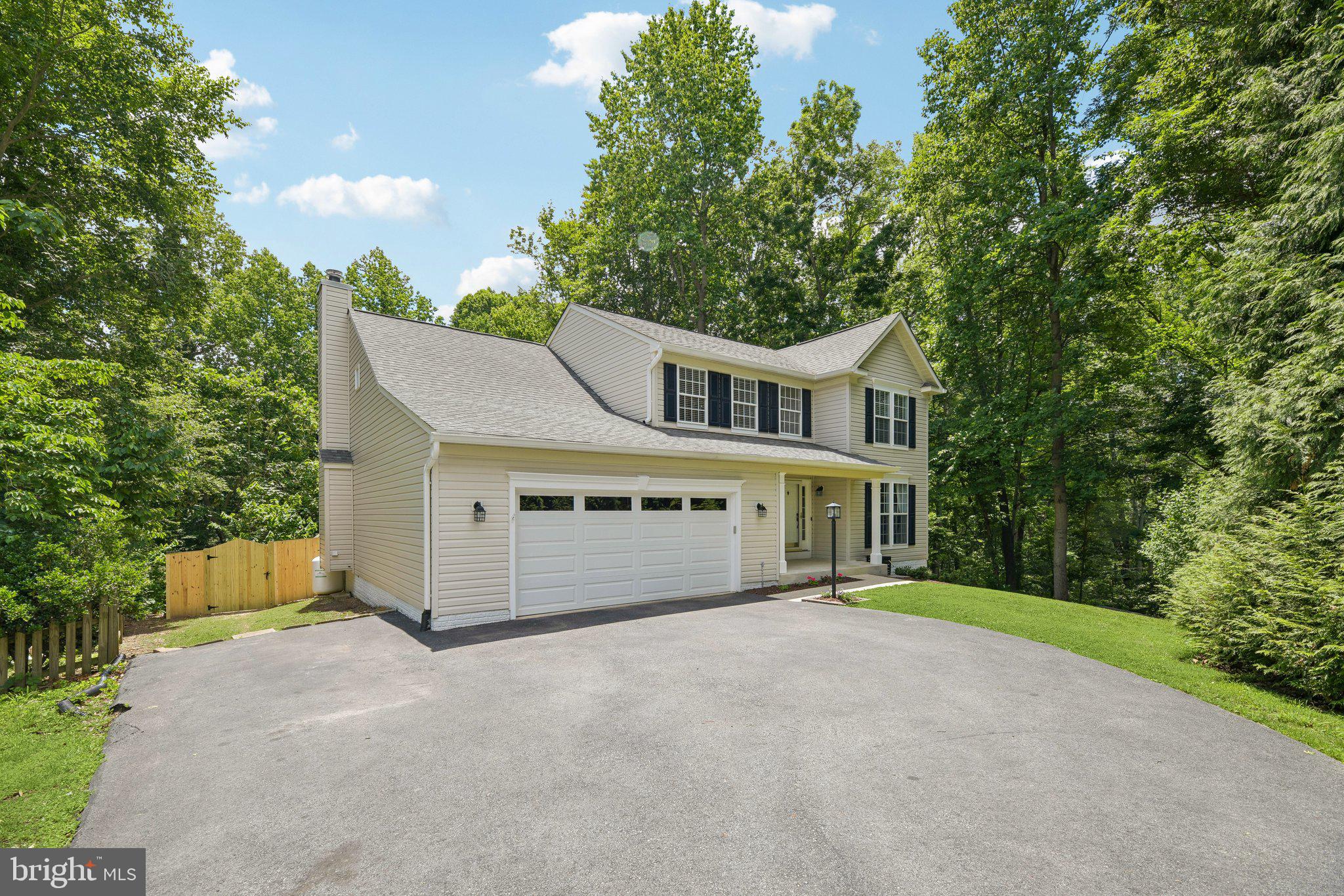 2425 HARRISON COURT