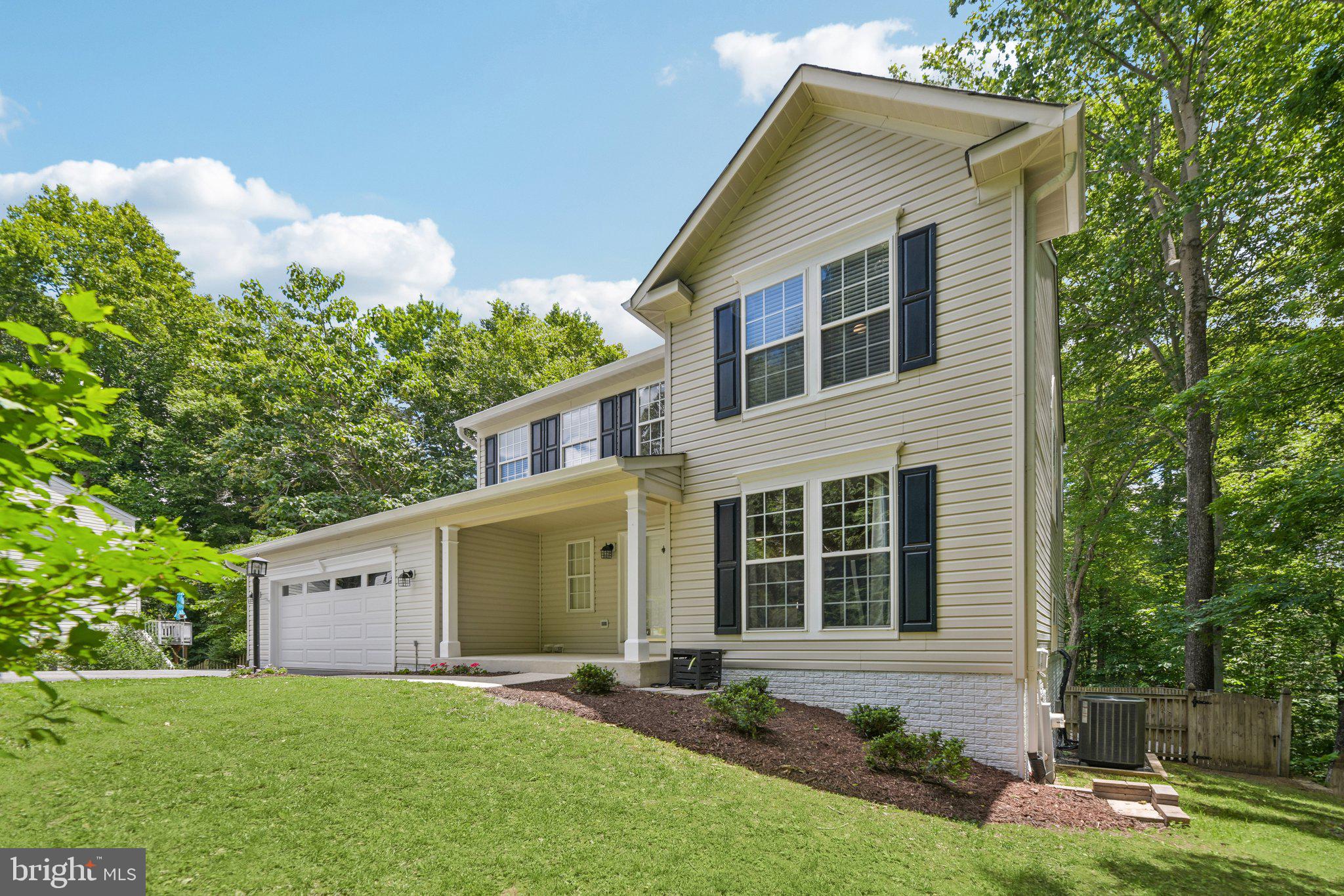 2425 HARRISON COURT