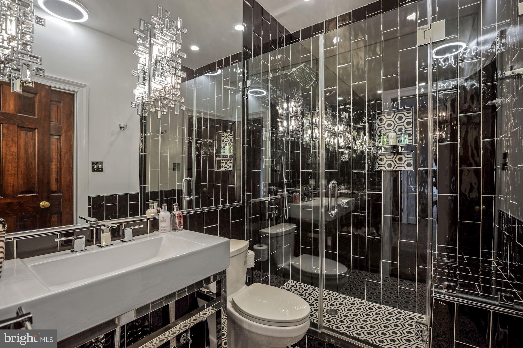 LINGANORE - Residential