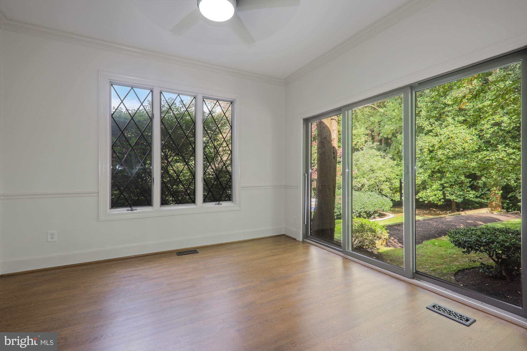 LINGANORE - Residential