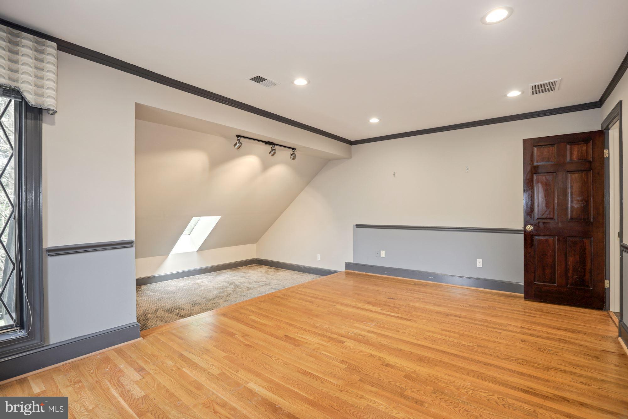 LINGANORE - Residential