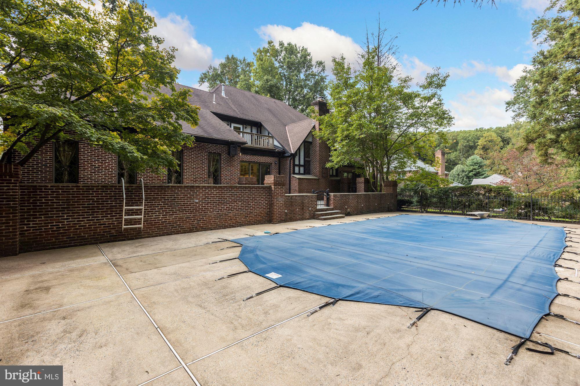 LINGANORE - Residential