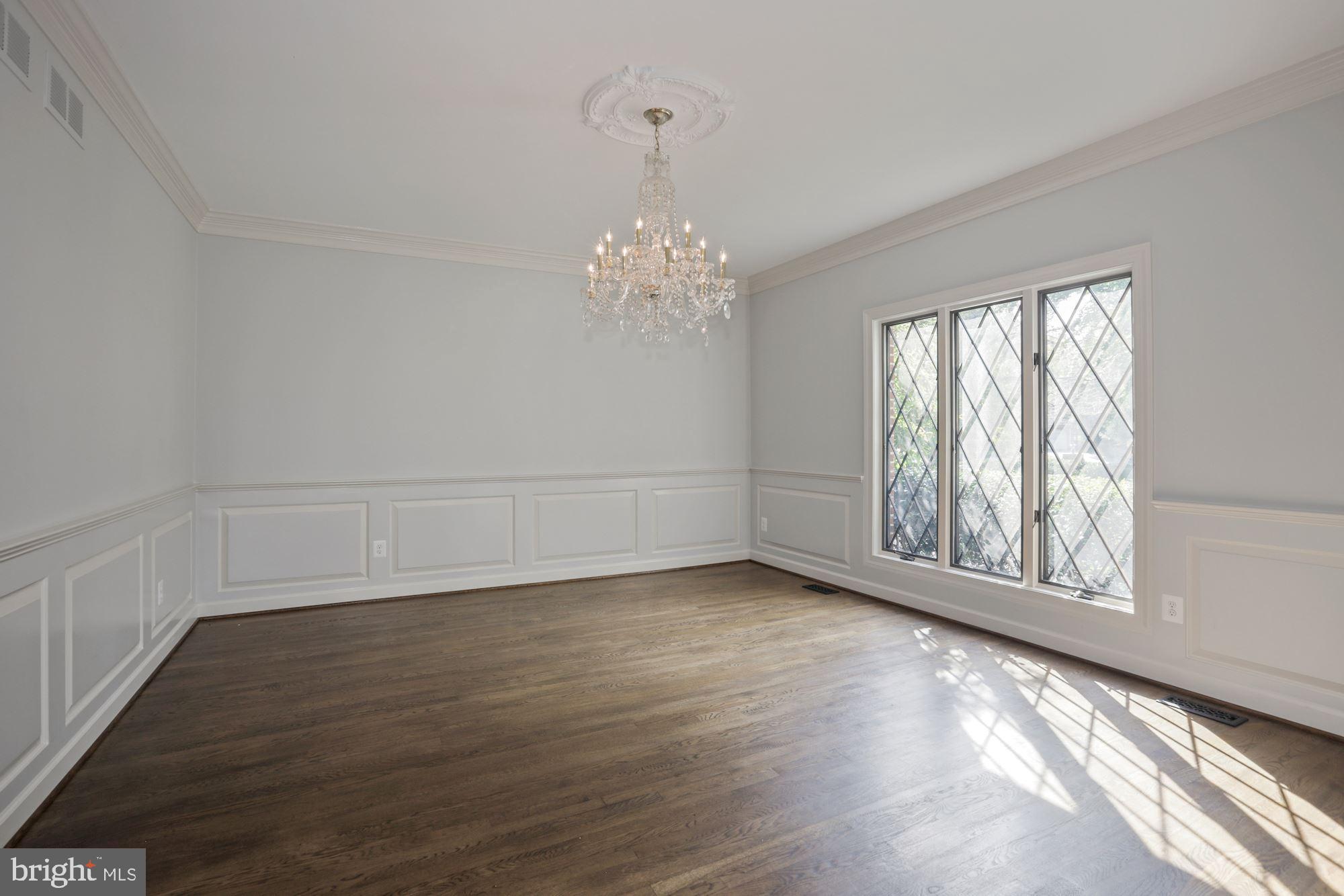 LINGANORE - Residential