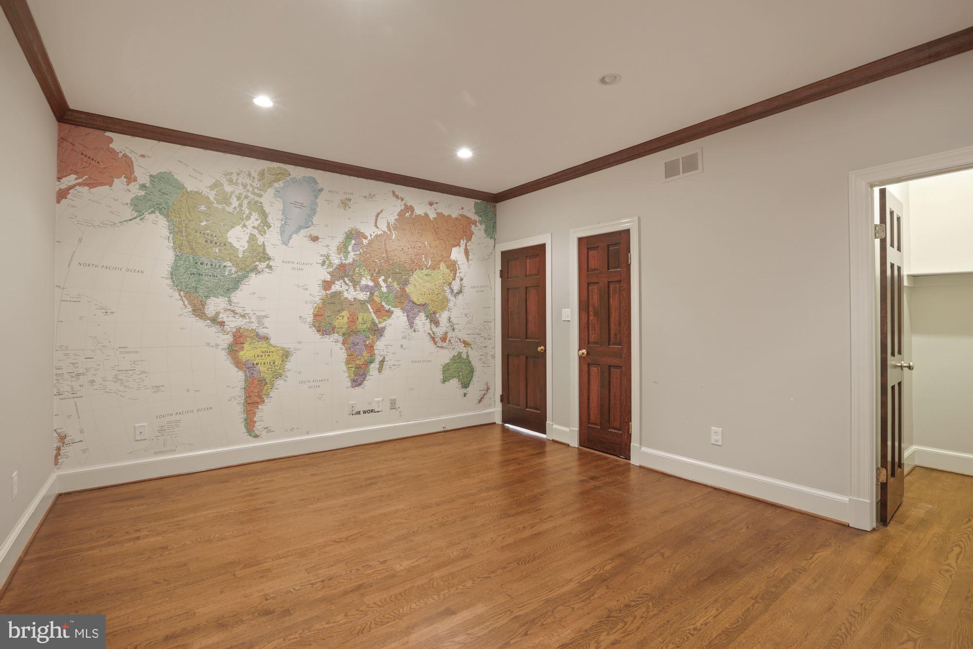 LINGANORE - Residential