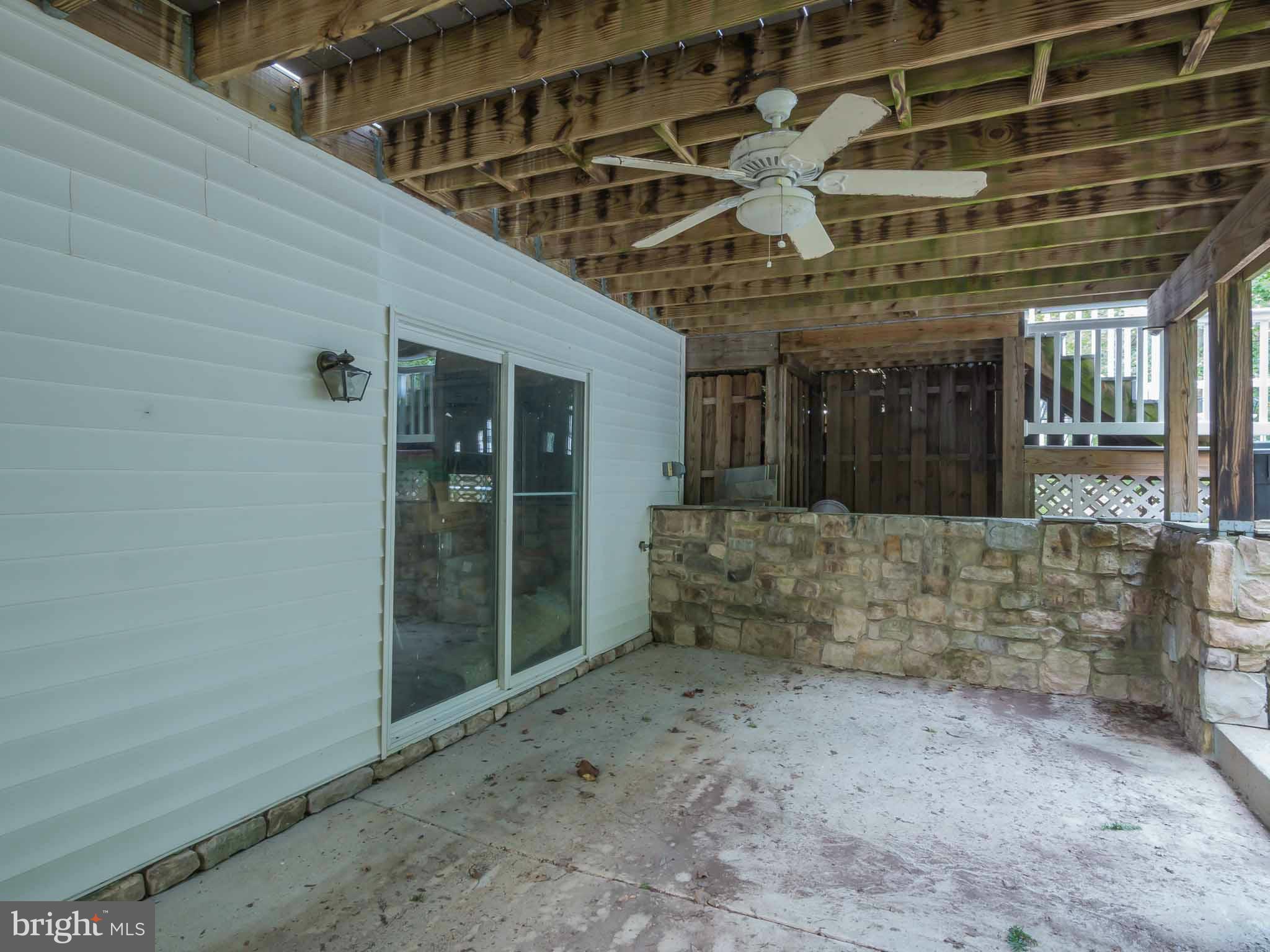 HOLLAND CLIFF SHORES - Residential