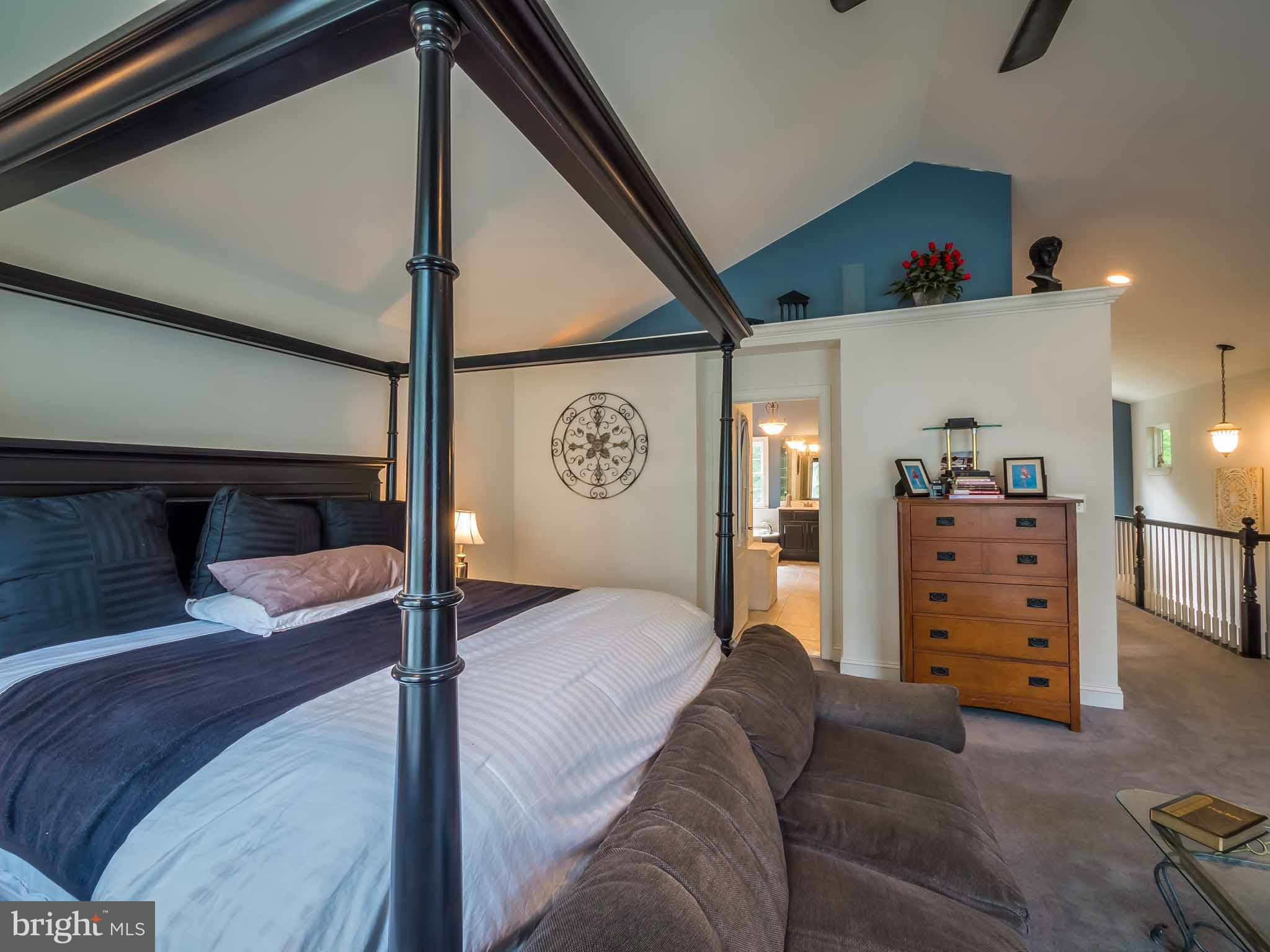 HOLLAND CLIFF SHORES - Residential