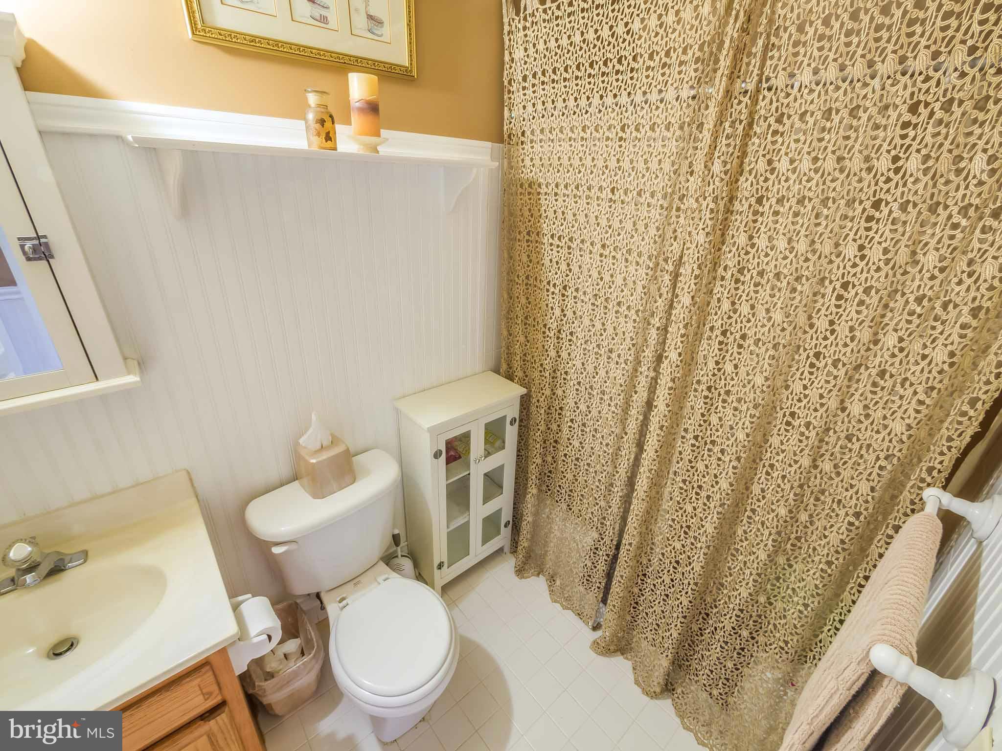 HOLLAND CLIFF SHORES - Residential