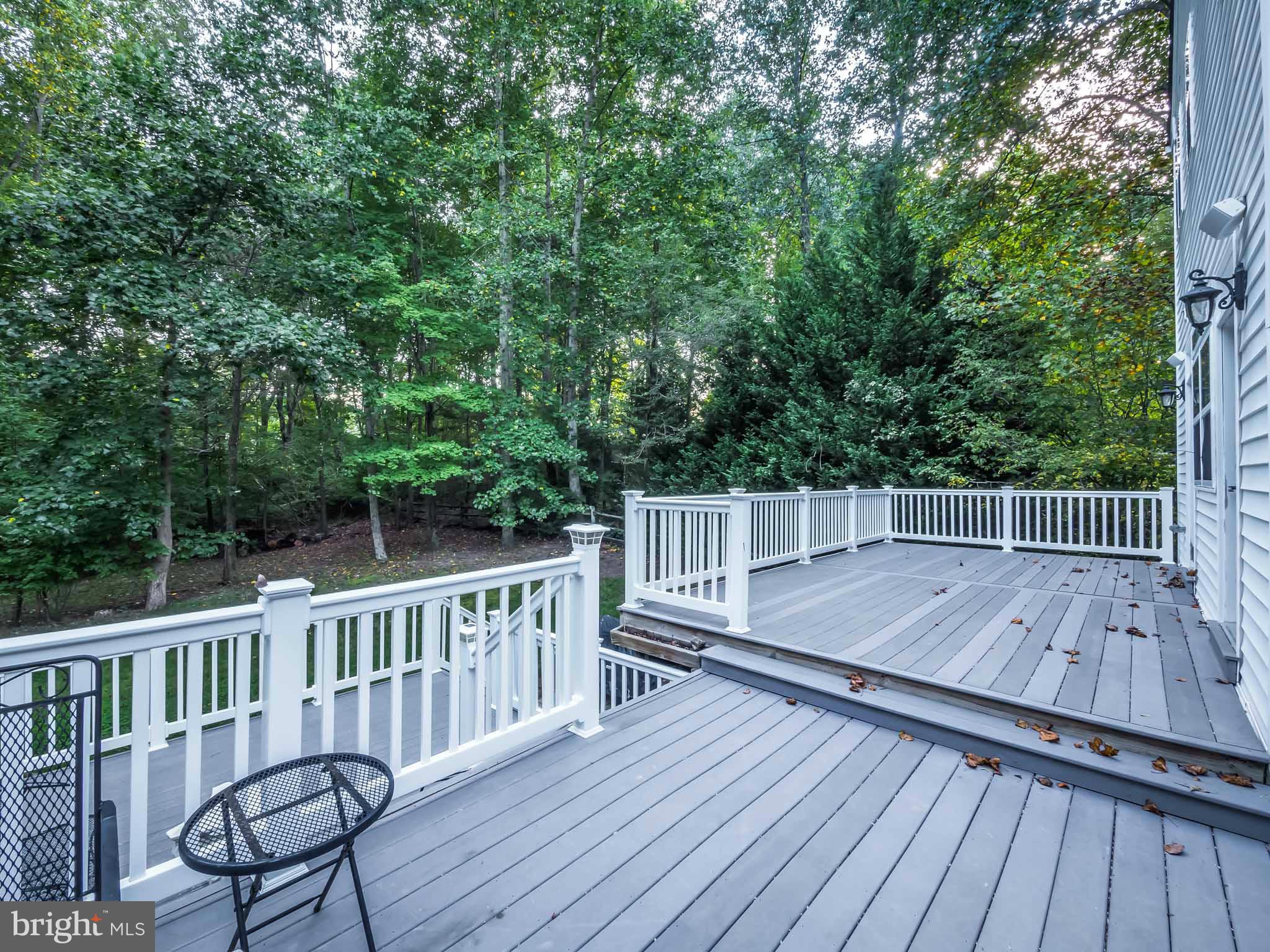 HOLLAND CLIFF SHORES - Residential