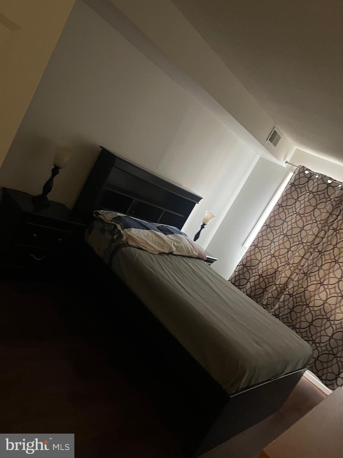 PRESIDENTIAL - Residential