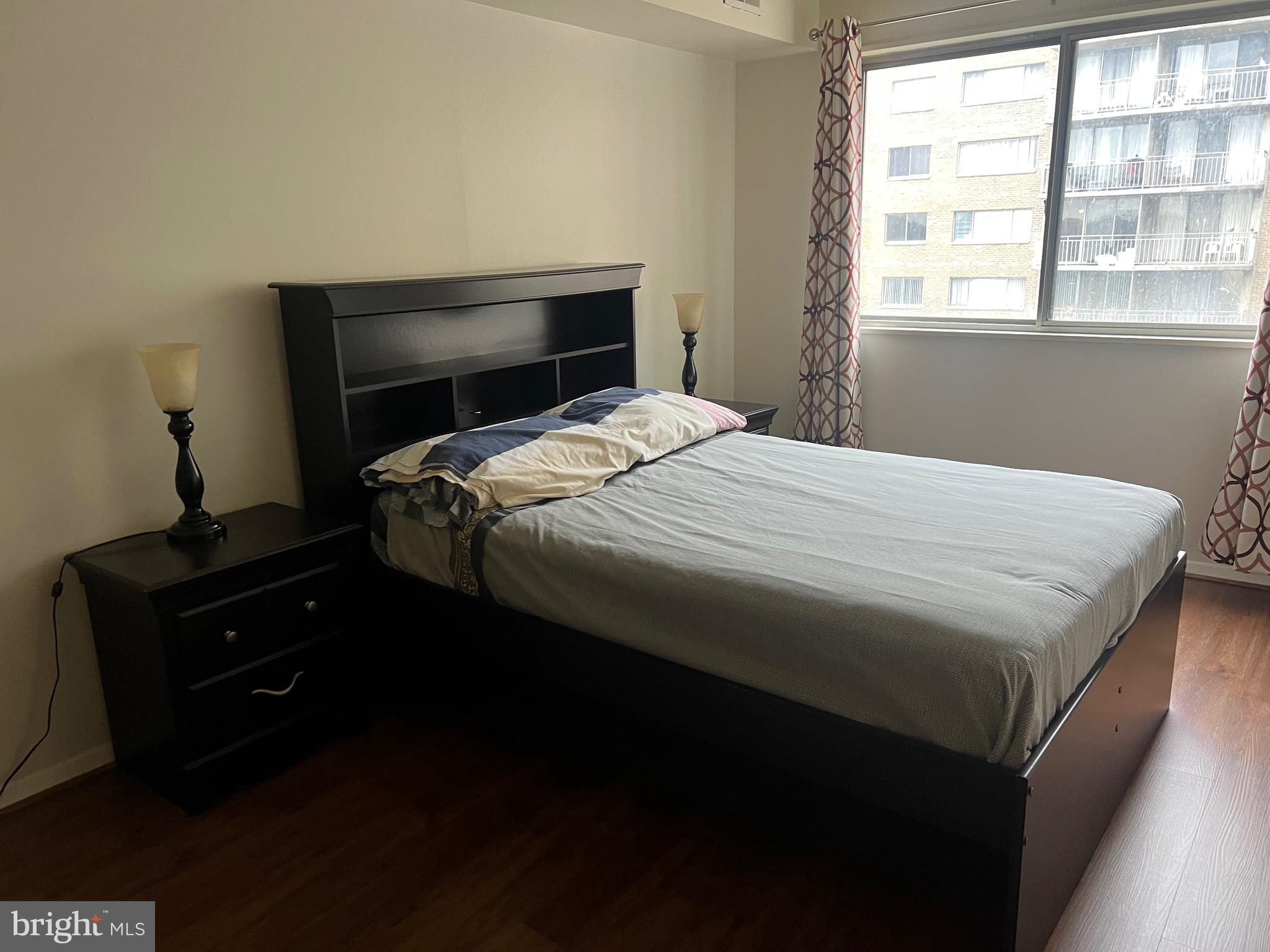 PRESIDENTIAL - Residential