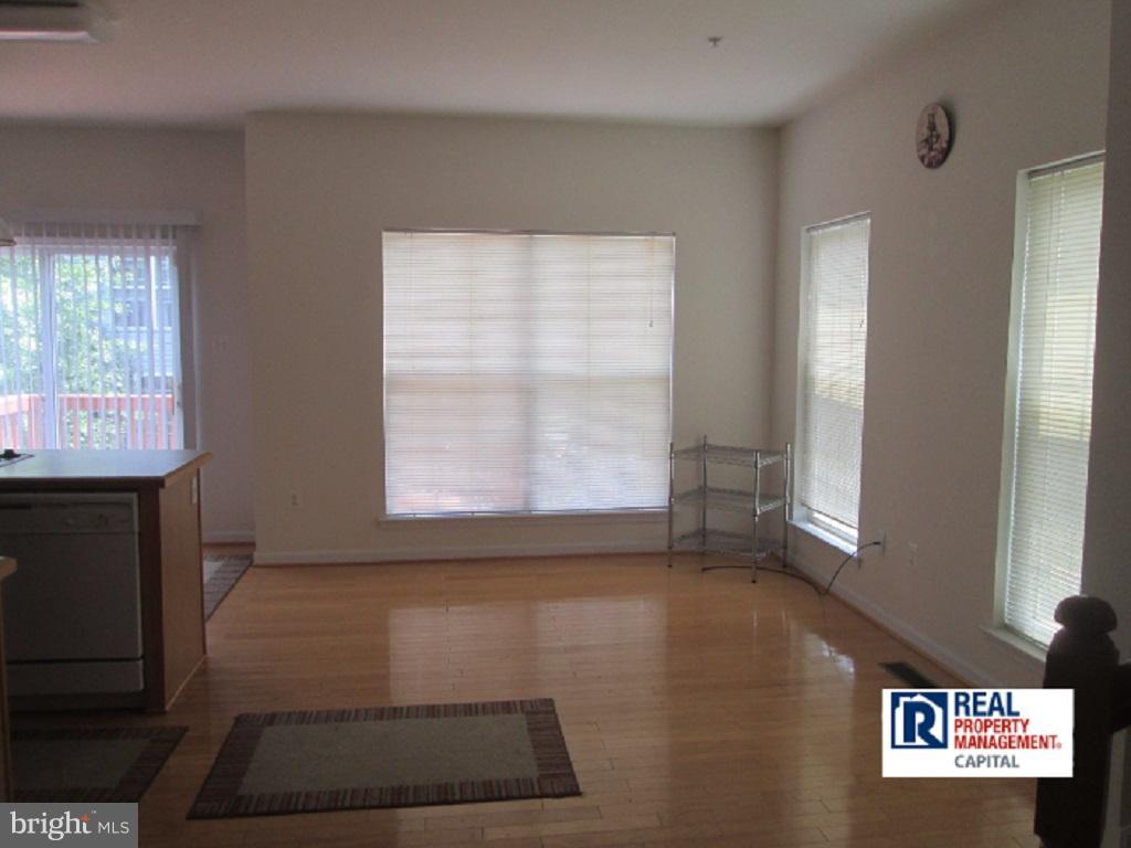 PERRYWOOD - Residential Lease