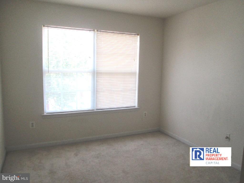 PERRYWOOD - Residential Lease