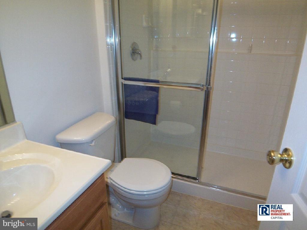 PERRYWOOD - Residential Lease