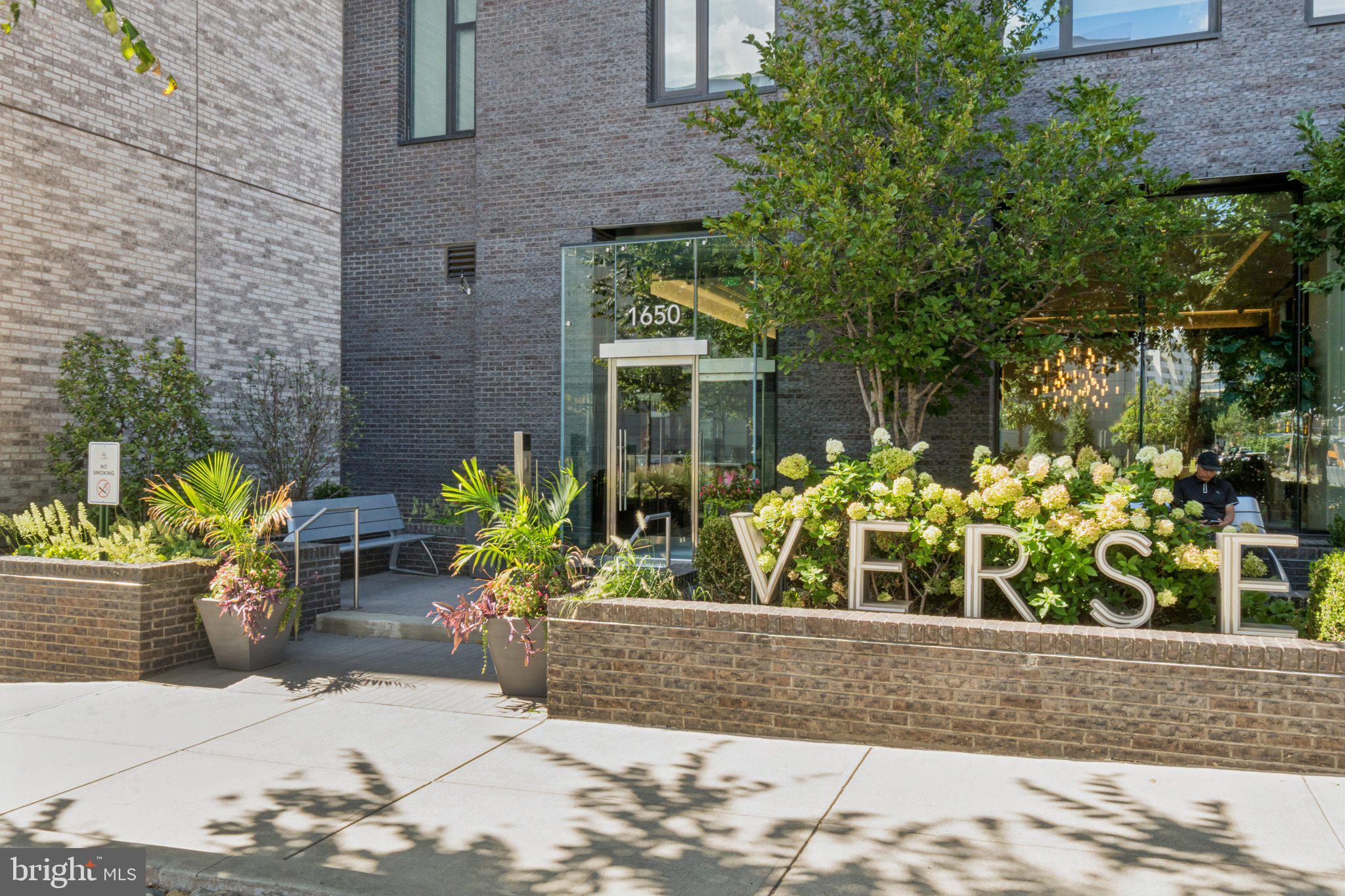 THE BORO TYSONS - Residential