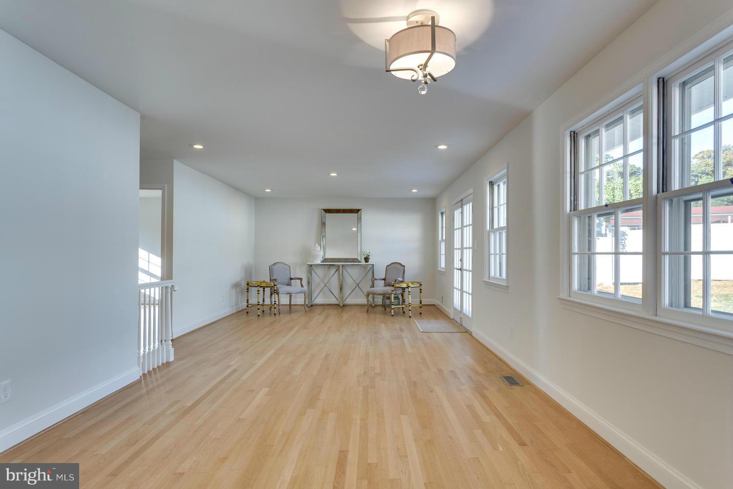 SLEEPY HOLLOW WOODS - Residential