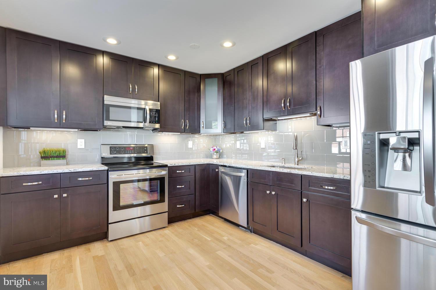 SLEEPY HOLLOW WOODS - Residential