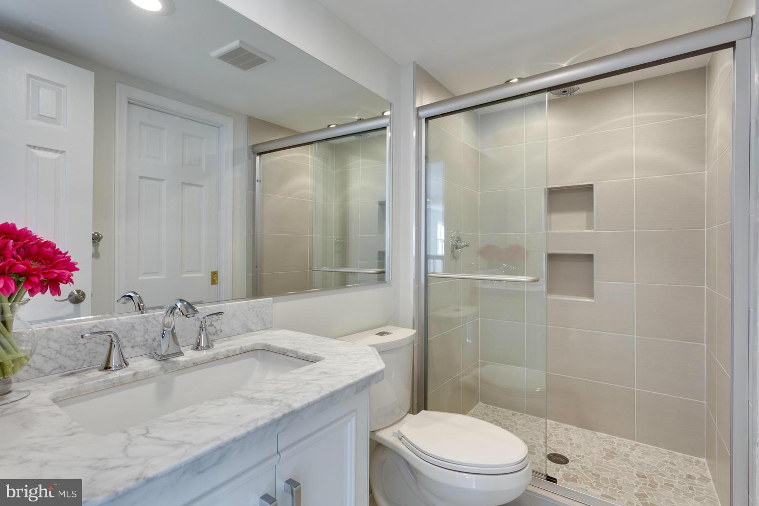 SLEEPY HOLLOW WOODS - Residential