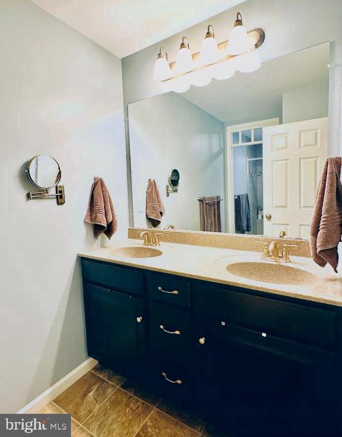 ORCHARD GLEN - Residential