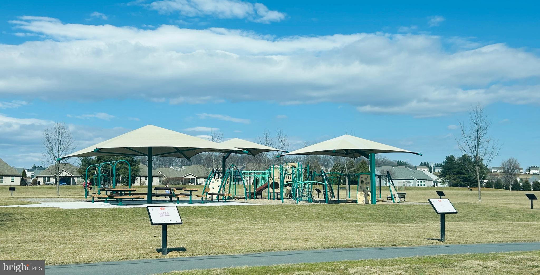 ORCHARD GLEN - Residential