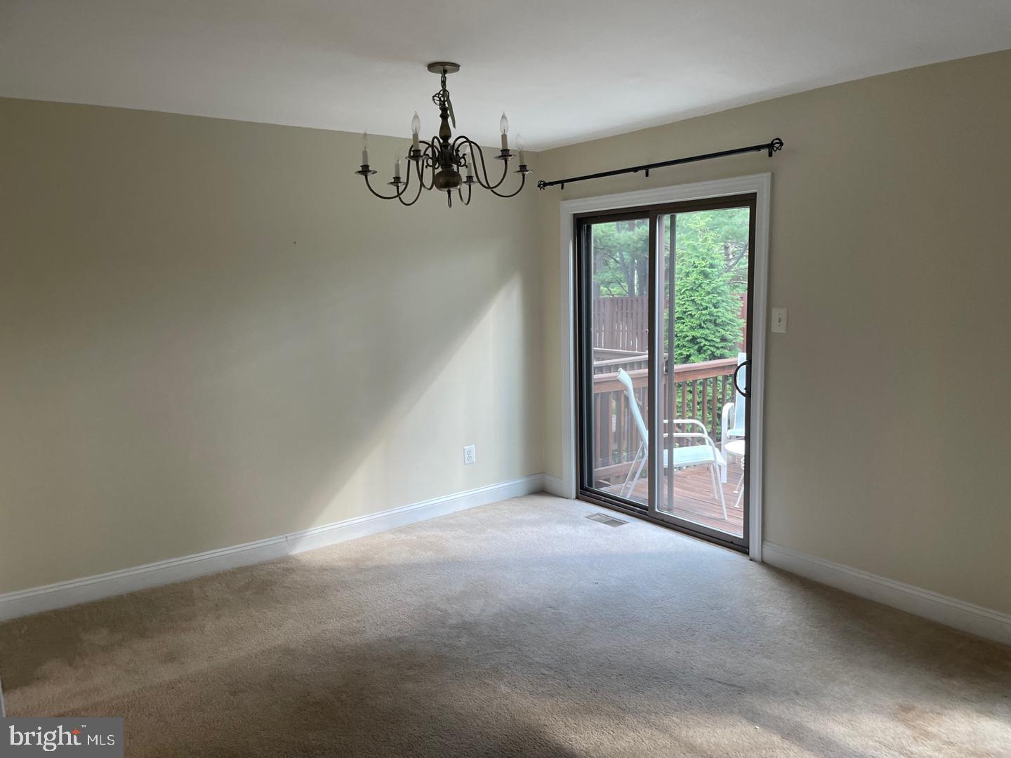 MONTGOMERY GLEN - Residential Lease