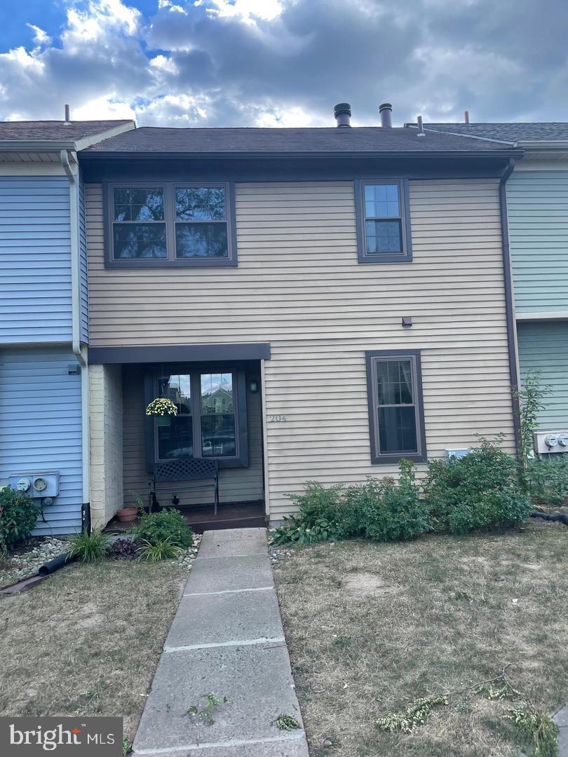 MONTGOMERY GLEN - Residential Lease