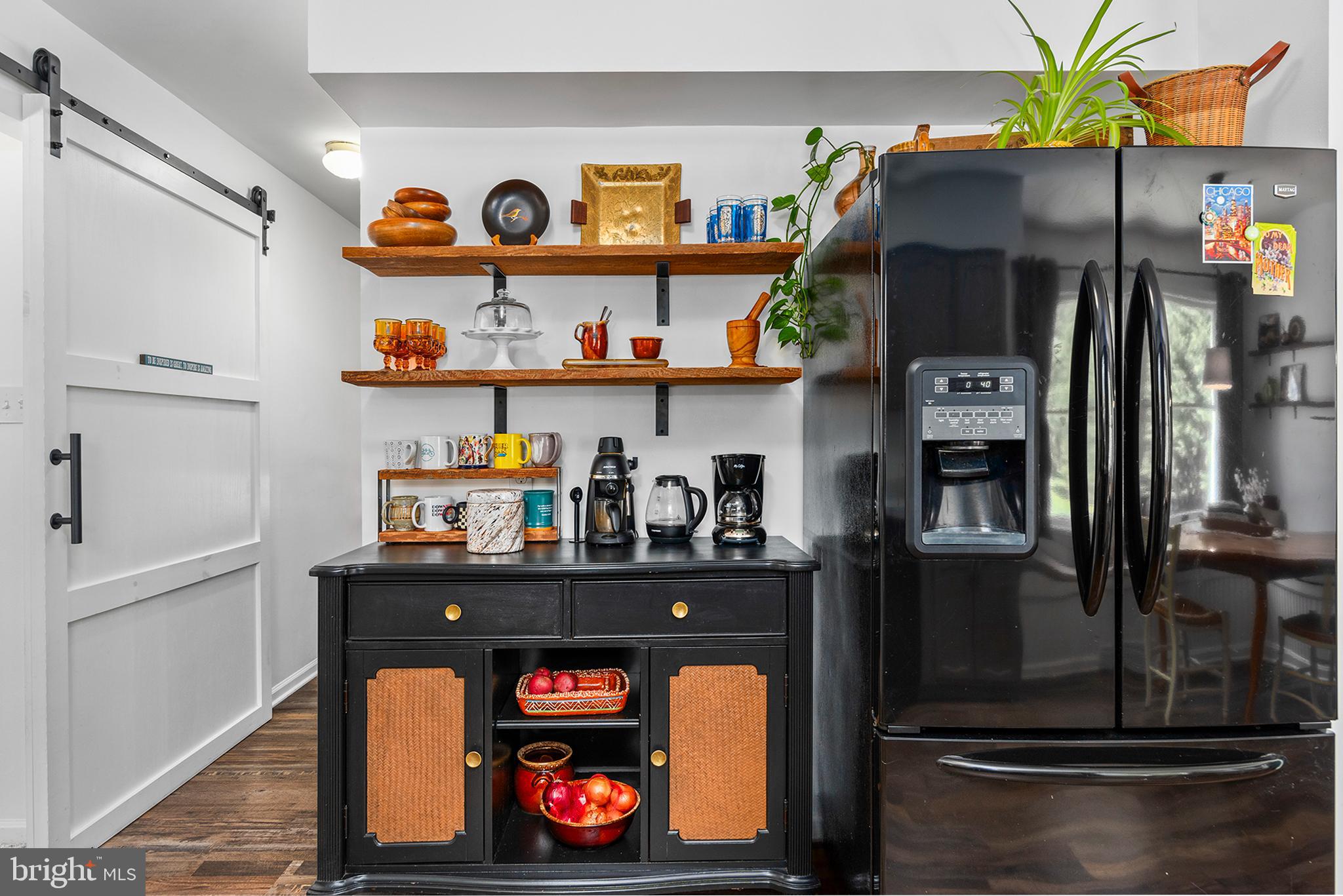 ACADEMY HILLS - Residential