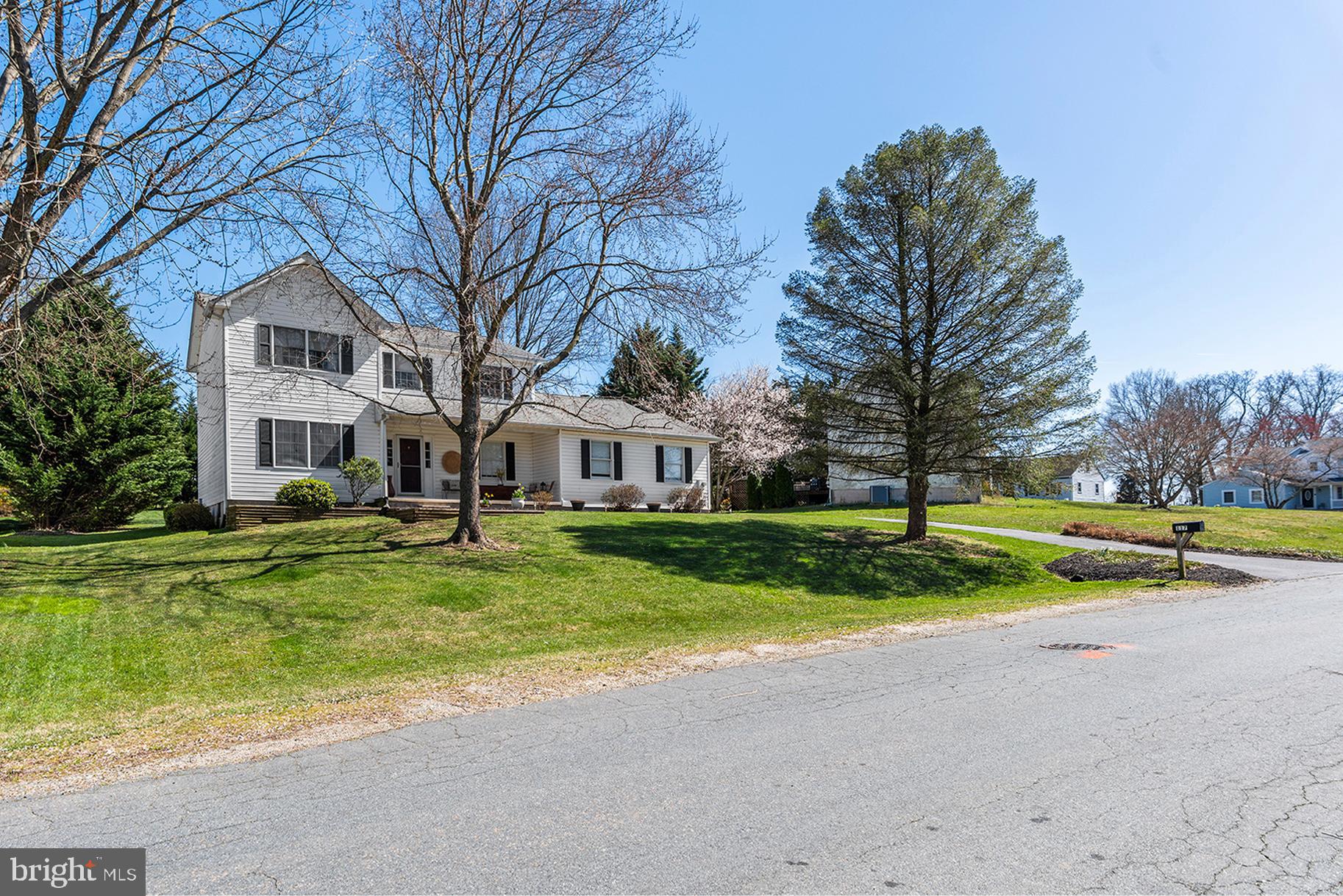 ACADEMY HILLS - Residential