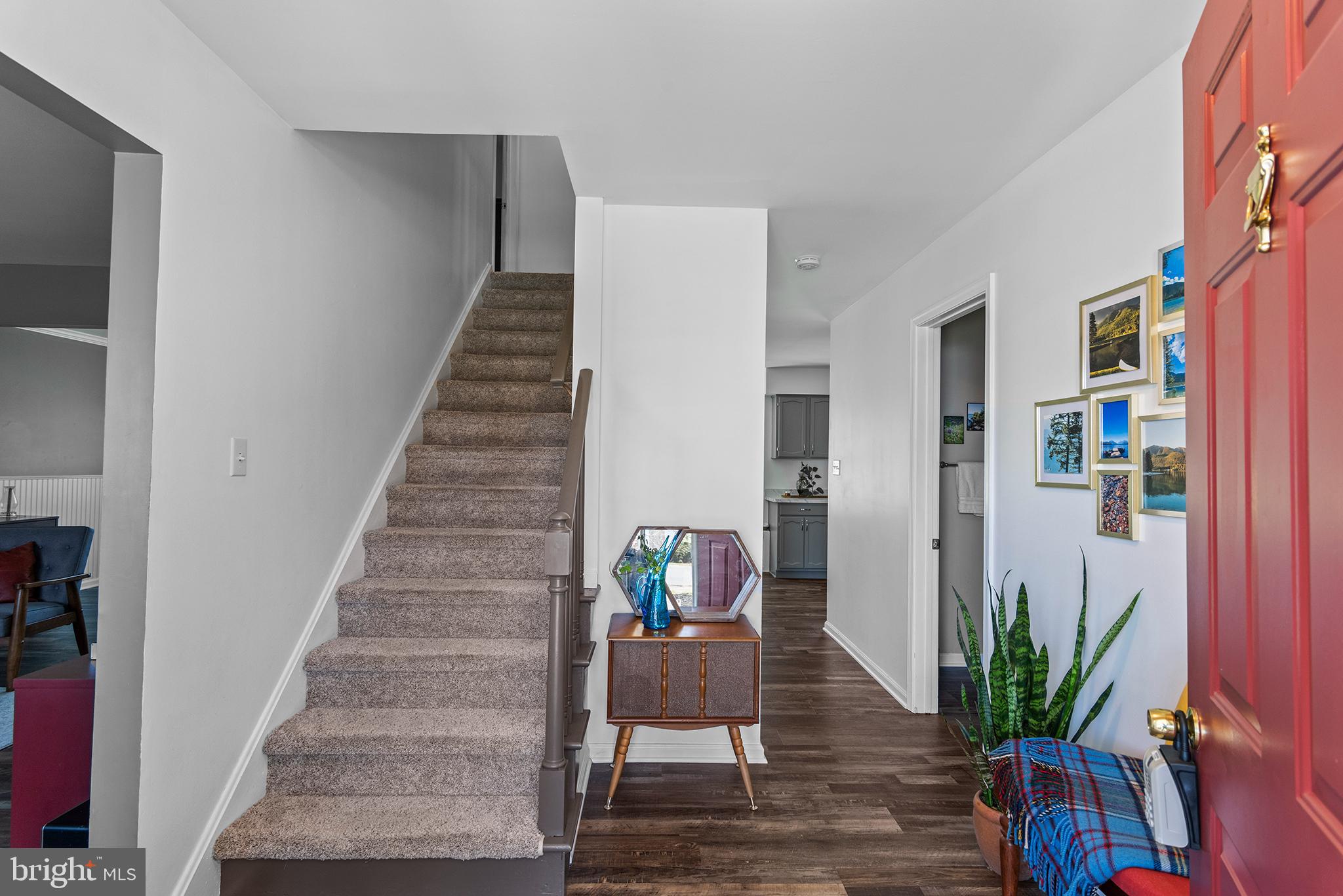 ACADEMY HILLS - Residential