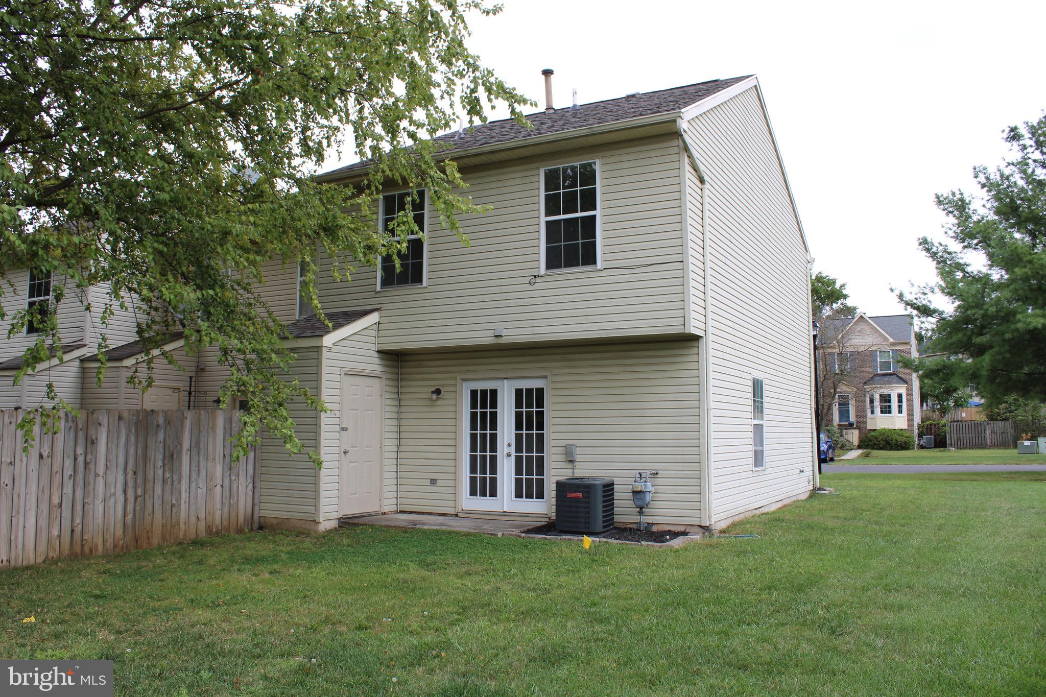 ROBINS GLENN - Residential Lease