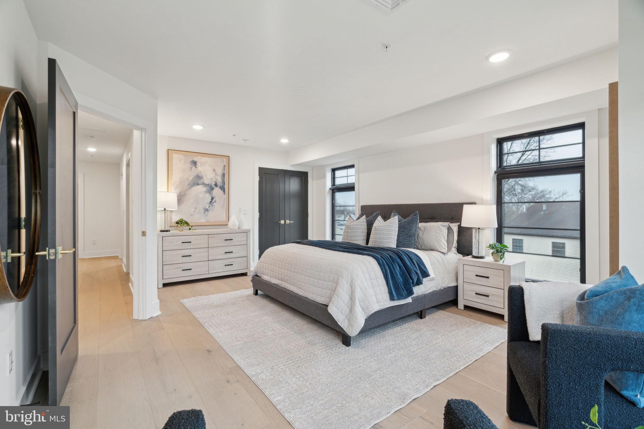 ROXBOROUGH - Residential