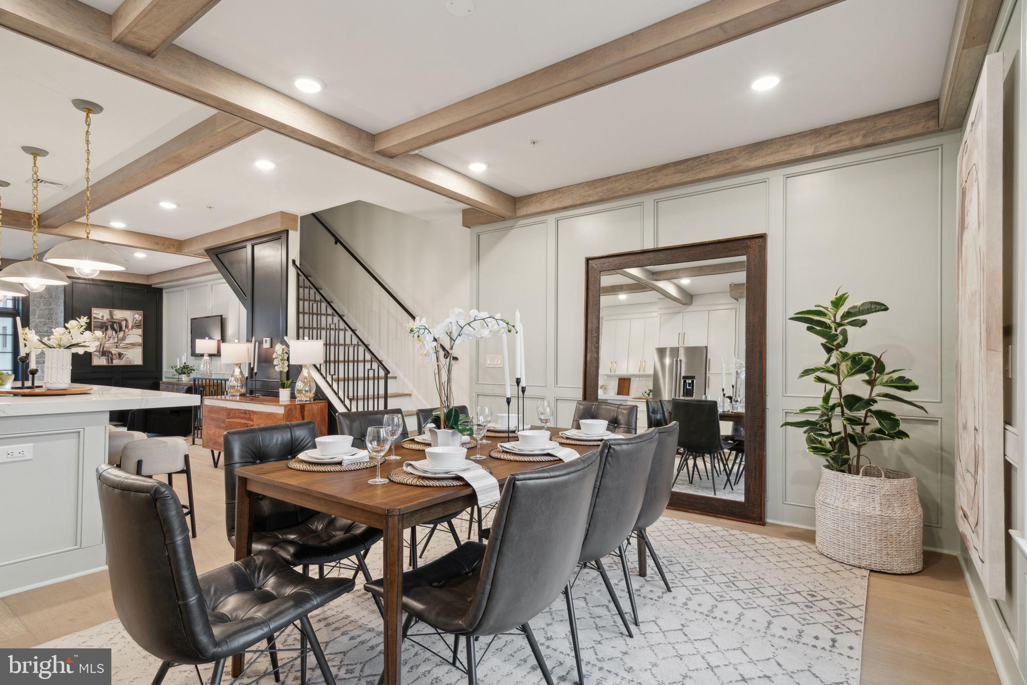 ROXBOROUGH - Residential