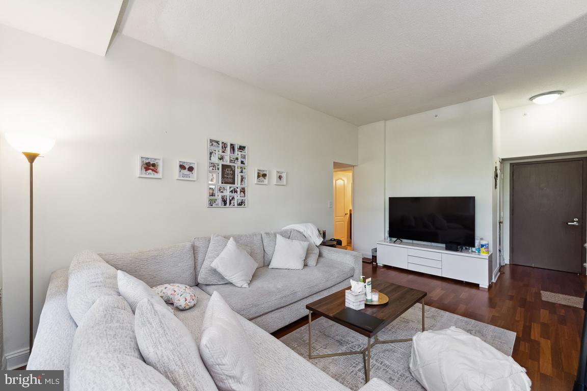 RENAISSANCE - Residential