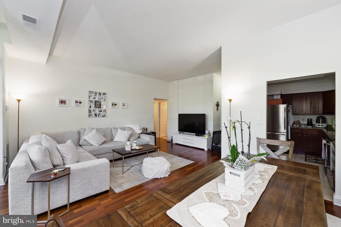 RENAISSANCE - Residential